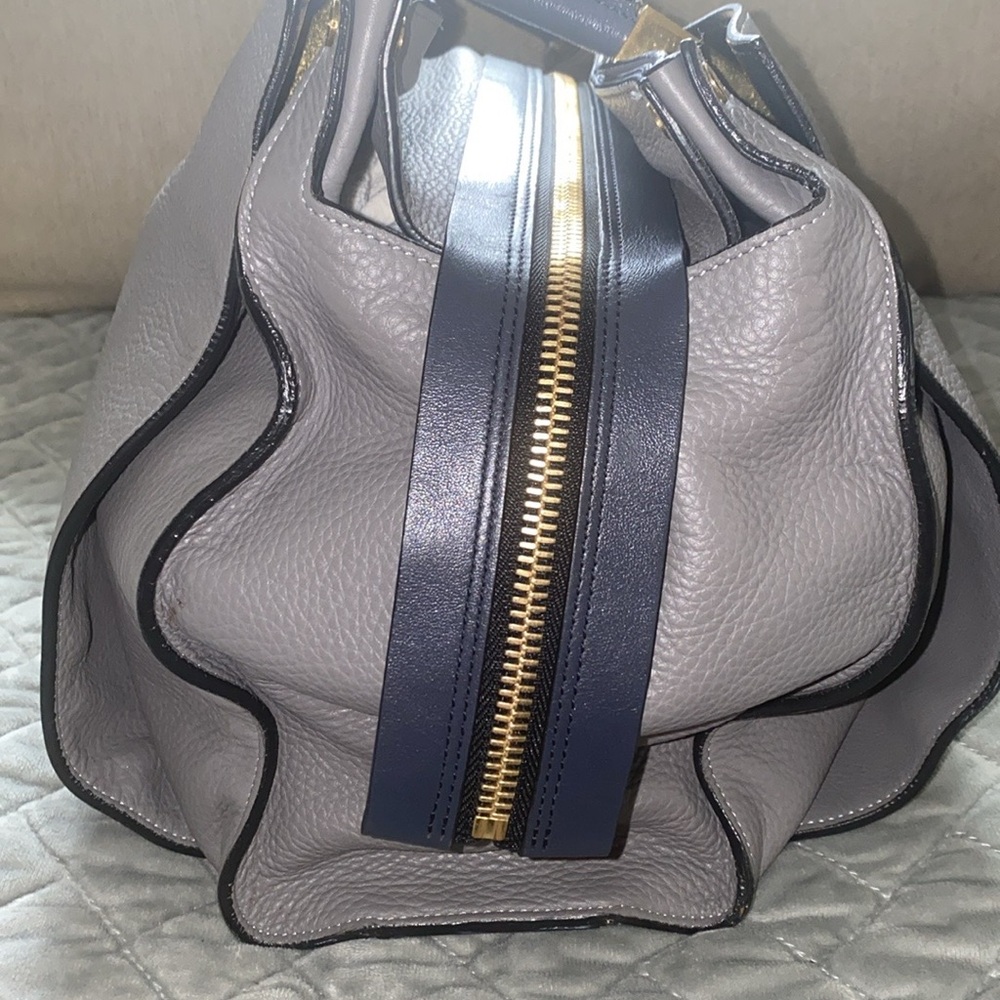 Chloe Shoulder Bag - Picture 3 of 6
